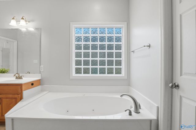 128 Spearpoint Lane, Meridianville, AL 35759
