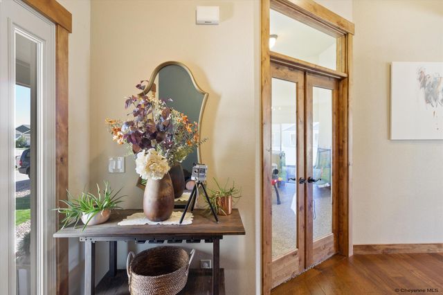 3607 THOMAS RD, Cheyenne, WY 82009