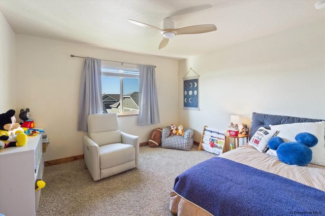 3607 THOMAS RD, Cheyenne, WY 82009