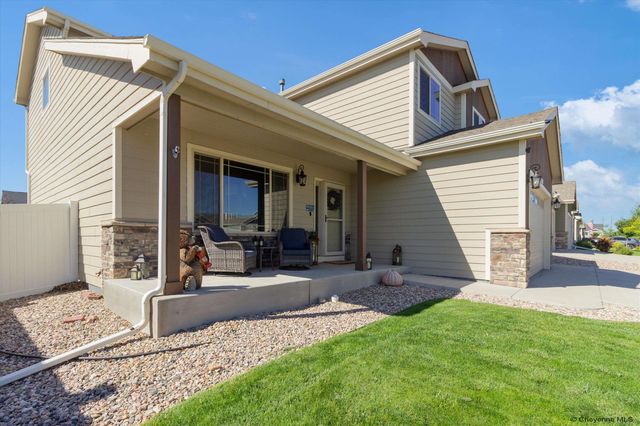 3607 THOMAS RD, Cheyenne, WY 82009