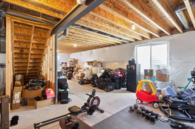 3607 THOMAS RD, Cheyenne, WY 82009