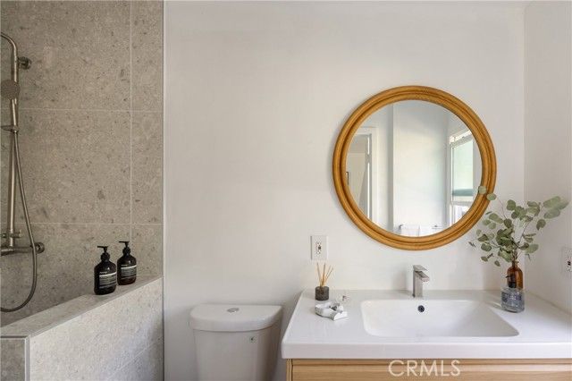 6400 Primrose 21, Los Angeles, CA 90068