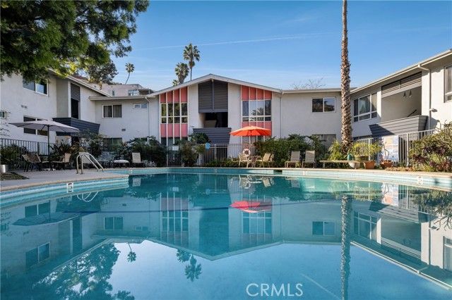6400 Primrose 21, Los Angeles, CA 90068