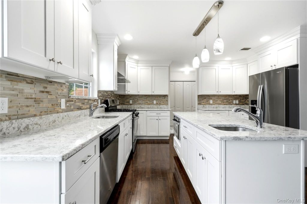 59 Southard Avenue, West Babylon, NY 11704 — photo 2