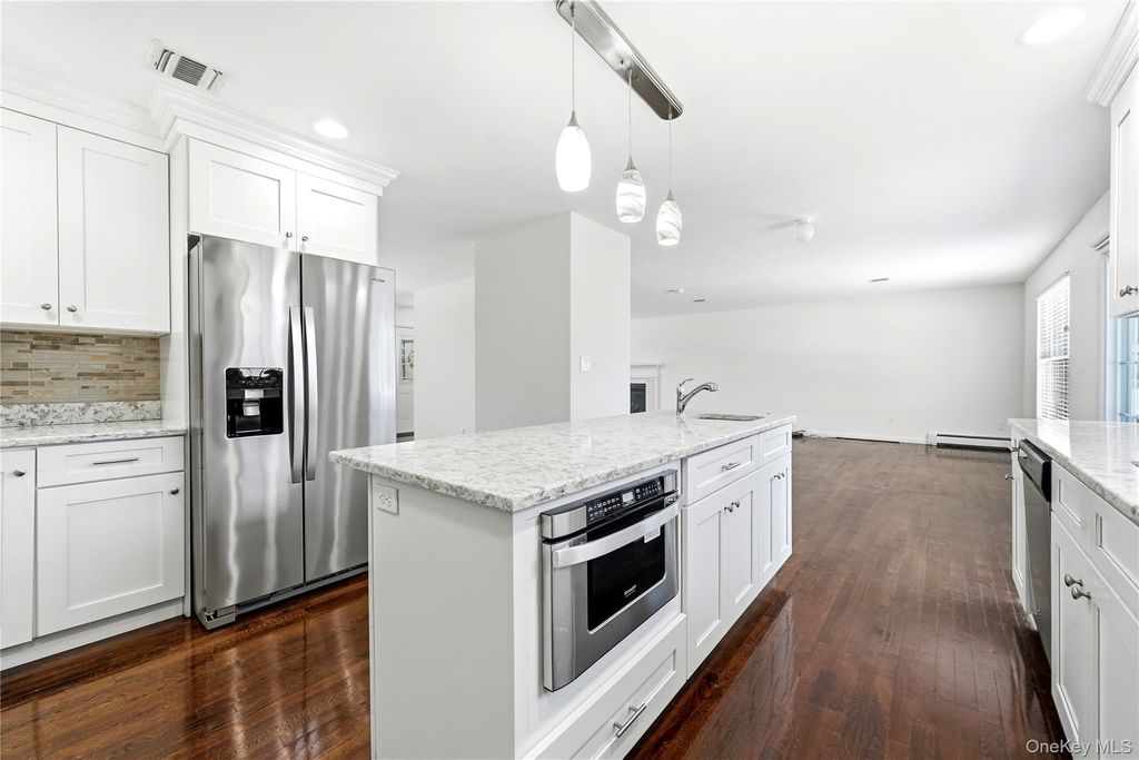 59 Southard Avenue, West Babylon, NY 11704 — photo 4