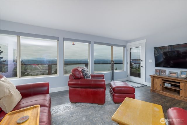 110 E Havenridge Drive, Union, WA 98589