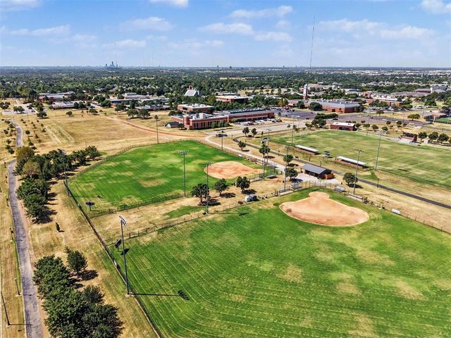 2808 Gettysburg Road, Edmond, OK 73013