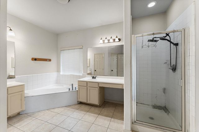 4015 Forest Teal Court, Fresno, TX 77545