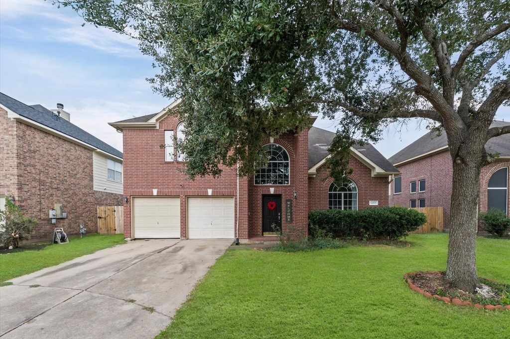 4015 Forest Teal Court, Fresno, TX 77545