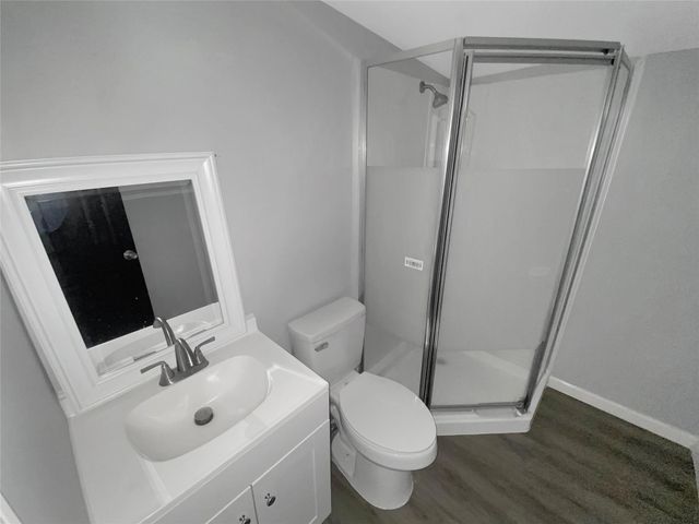 1201 Fm-517, Dickinson, TX 77539
