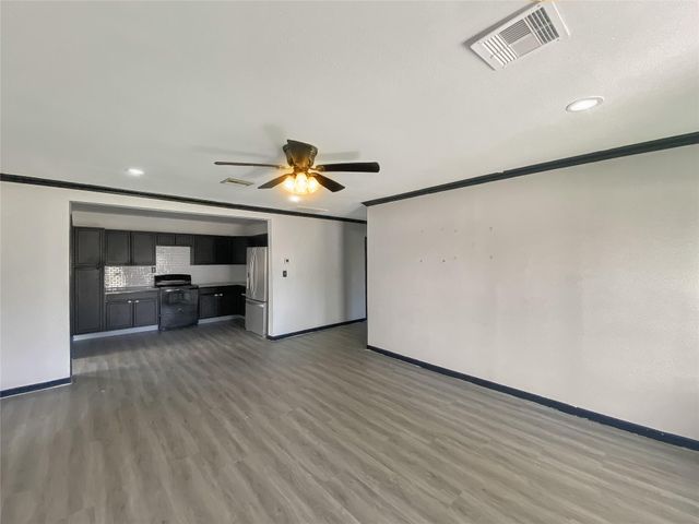 1201 Fm-517, Dickinson, TX 77539