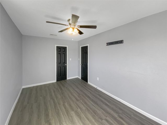 1201 Fm-517, Dickinson, TX 77539