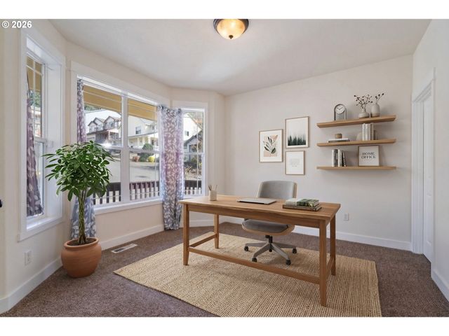 12606 Nw LARRY Ct, Portland, OR 97229