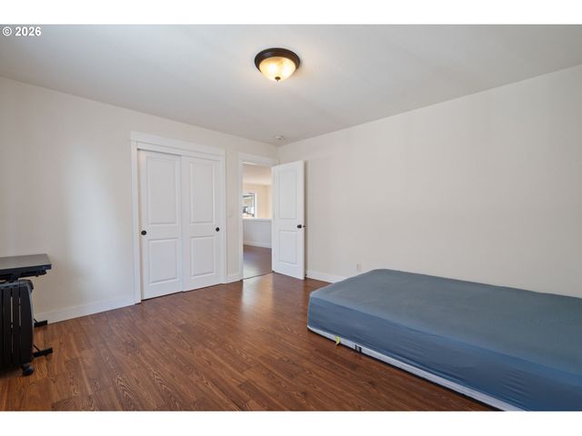 12606 Nw LARRY Ct, Portland, OR 97229