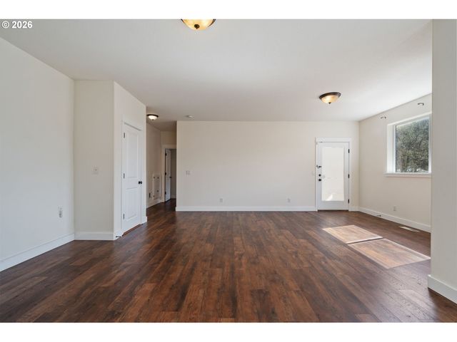 12606 Nw LARRY Ct, Portland, OR 97229