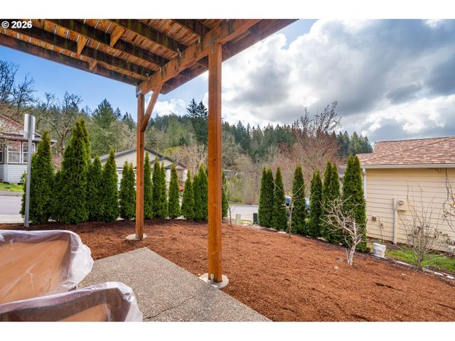 12606 Nw LARRY Ct, Portland, OR 97229