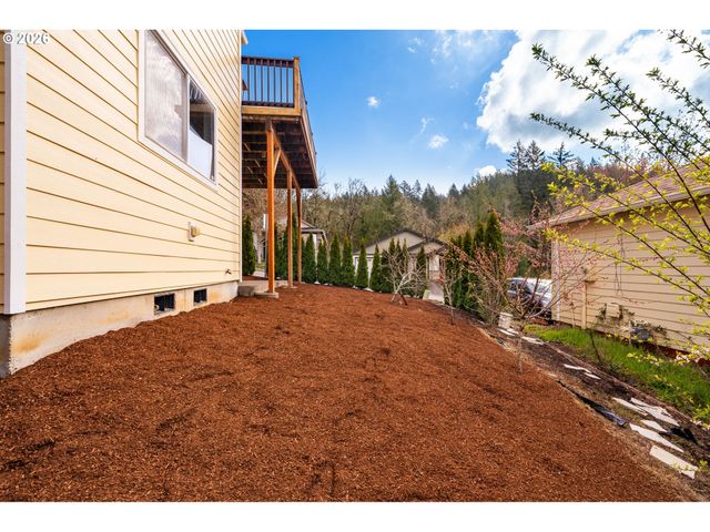 12606 Nw LARRY Ct, Portland, OR 97229