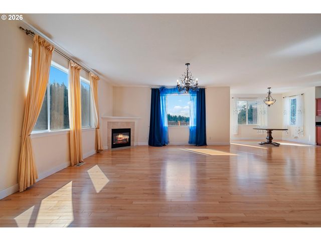 12606 Nw LARRY Ct, Portland, OR 97229