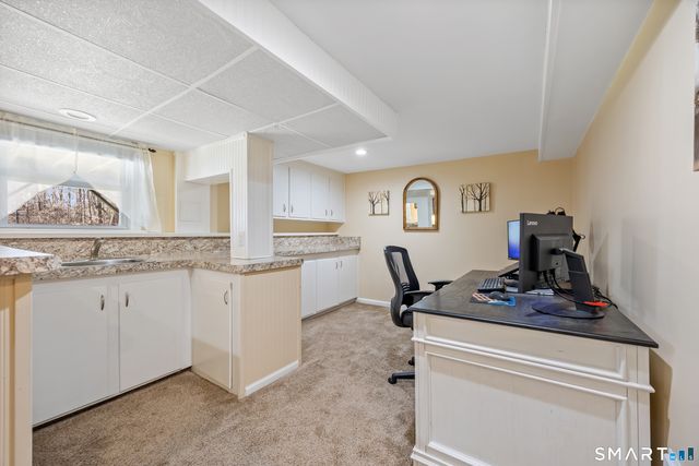 59 Cross Drive, East Hartford, CT 06118