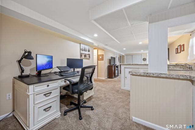 59 Cross Drive, East Hartford, CT 06118