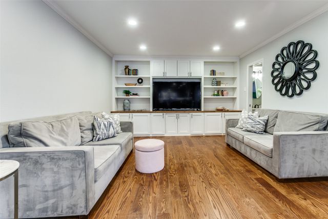 9203 Alta Oaks Drive, Dallas, TX 75243