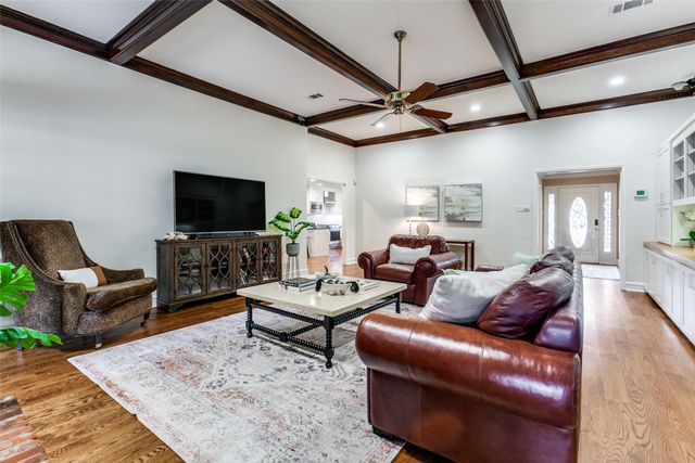 9203 Alta Oaks Drive, Dallas, TX 75243