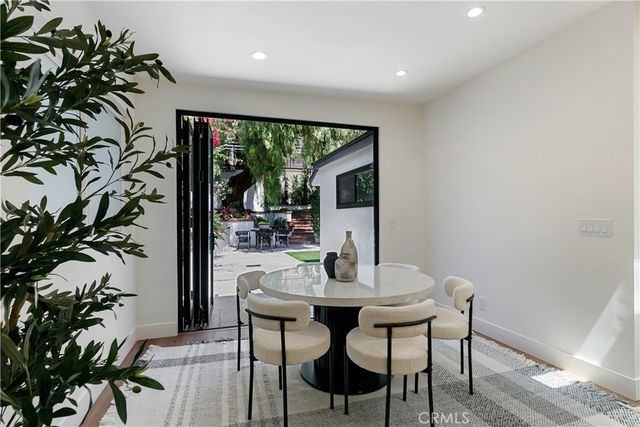 2171 W 26th Place, Los Angeles, CA 90018