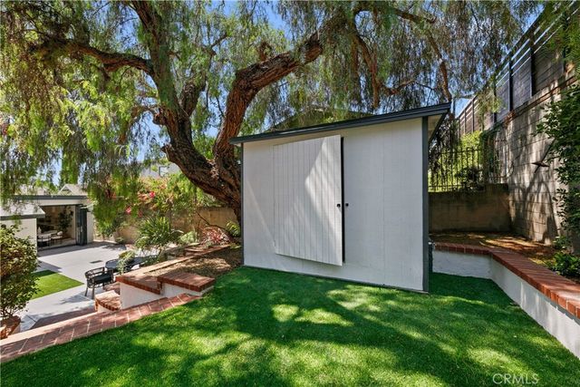2171 W 26th Place, Los Angeles, CA 90018