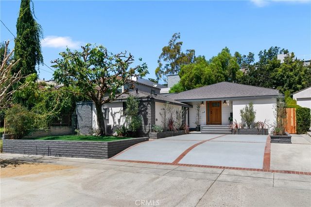 2171 W 26th Place, Los Angeles, CA 90018