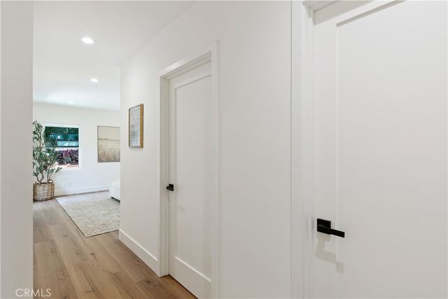 2171 W 26th Place, Los Angeles, CA 90018