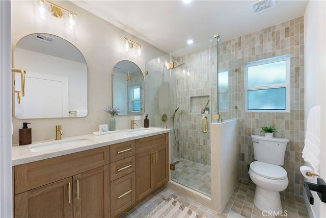 2171 W 26th Place, Los Angeles, CA 90018