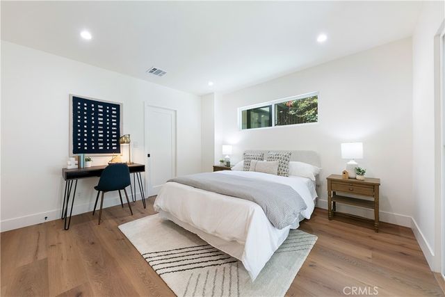 2171 W 26th Place, Los Angeles, CA 90018