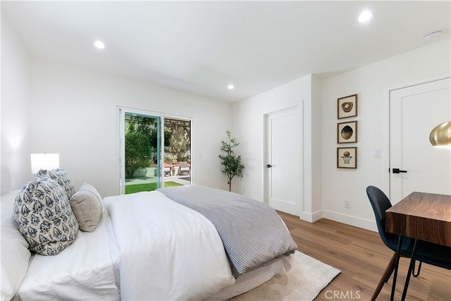 2171 W 26th Place, Los Angeles, CA 90018