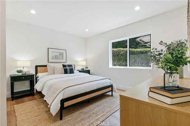 2171 W 26th Place, Los Angeles, CA 90018
