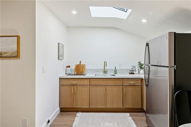 2171 W 26th Place, Los Angeles, CA 90018