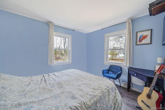 38 Miller Place Middle Island Road, Mount Sinai, NY 11766