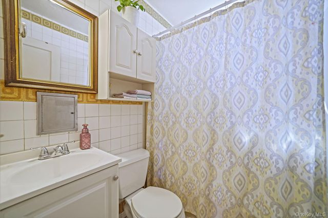 38 Miller Place Middle Island Road, Mount Sinai, NY 11766