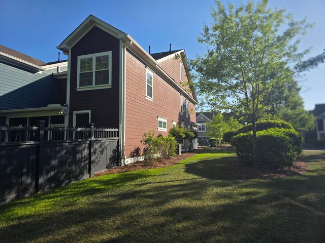 2536 Kings Gate Lane, Mount Pleasant, SC 29466