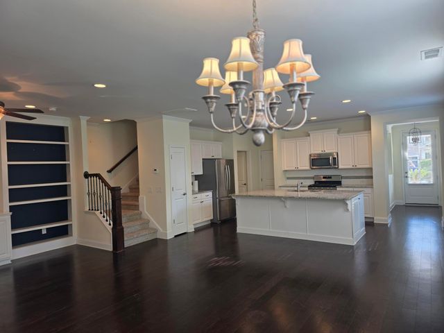 2536 Kings Gate Lane, Mount Pleasant, SC 29466