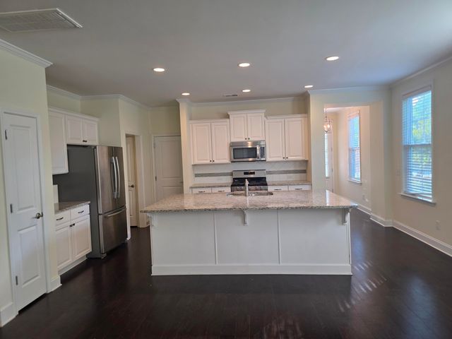 2536 Kings Gate Lane, Mount Pleasant, SC 29466