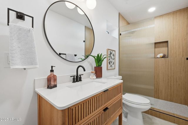 3102 N 34th Place, Phoenix, AZ 85018