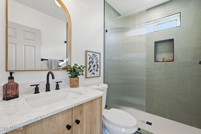 3102 N 34th Place, Phoenix, AZ 85018