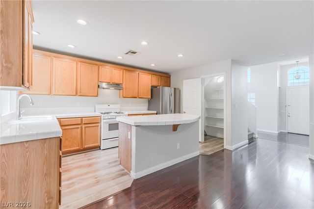 6341 Old Rose Drive, Las Vegas, NV 89148