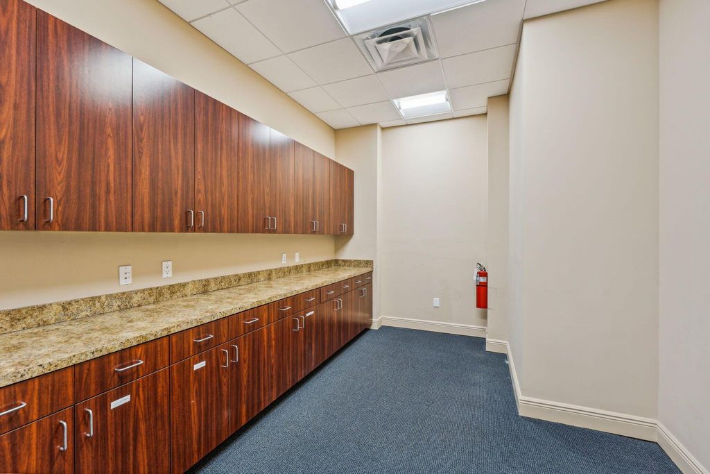 Image 17 of property listing at 3945 W Atlantic Avenue, Delray Beach, FL 33445