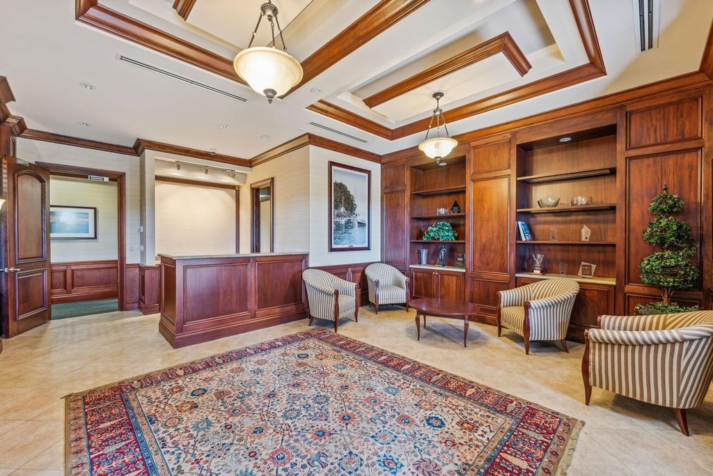 Image 24 of property listing at 3945 W Atlantic Avenue, Delray Beach, FL 33445