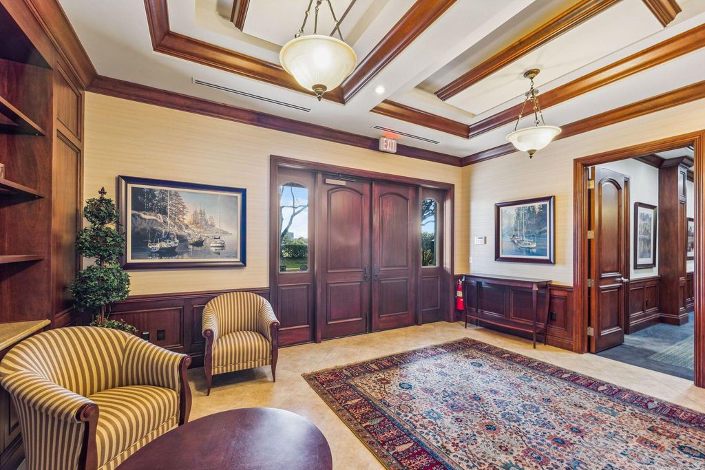 Image 25 of property listing at 3945 W Atlantic Avenue, Delray Beach, FL 33445