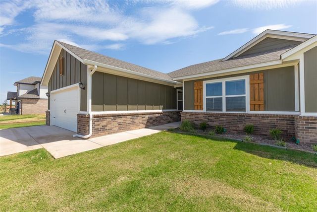 1725 Elm Circle, Tuttle, OK 73089