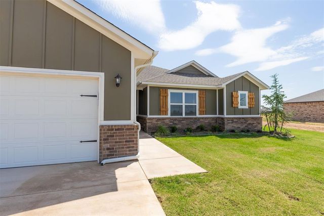 1725 Elm Circle, Tuttle, OK 73089