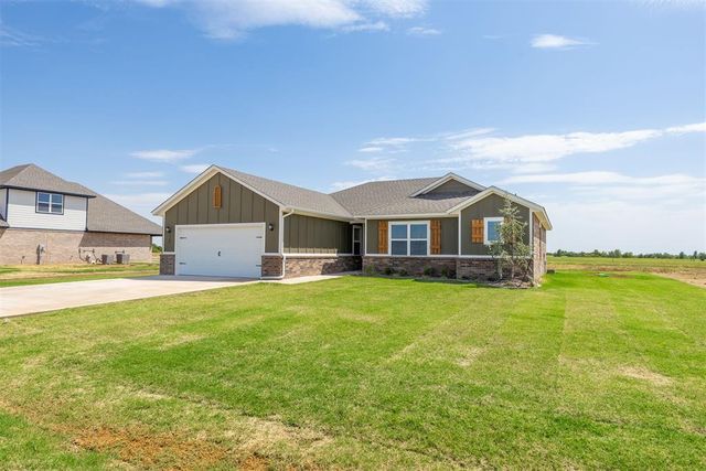 1725 Elm Circle, Tuttle, OK 73089