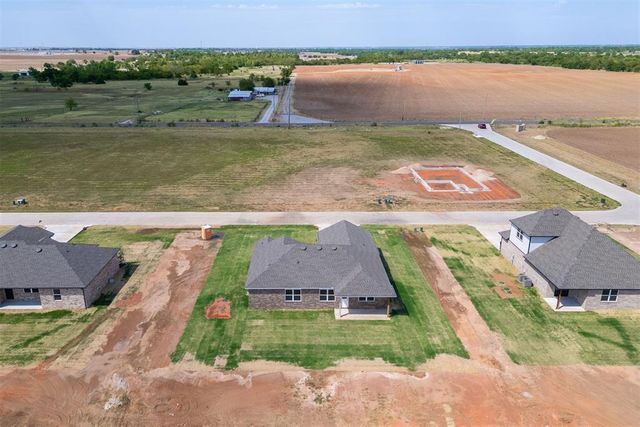 1725 Elm Circle, Tuttle, OK 73089